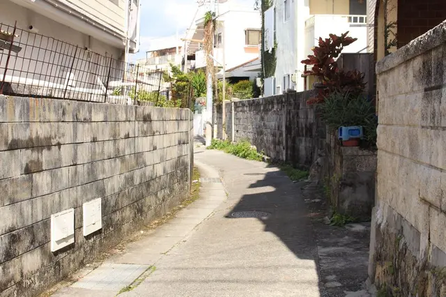 壺屋やちむん通り