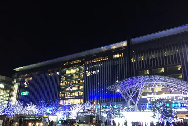 博多駅周辺の商業施設を巡る！