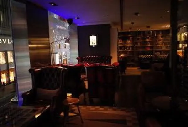 アクアリウム at ALFRED DUNHILL