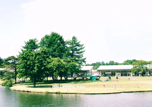 ハルニレテラス