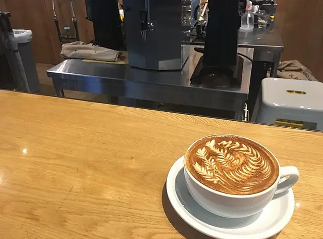 【閉店】ストリーマーコーヒーカンパニー 五本木店（STREAMER COFFEE COMPANY）