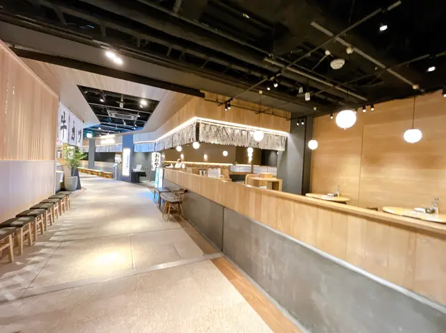 LINKS UMEDA（リンクス梅田）