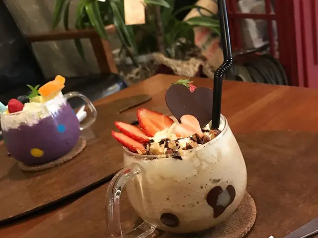 カフェ ミティーク