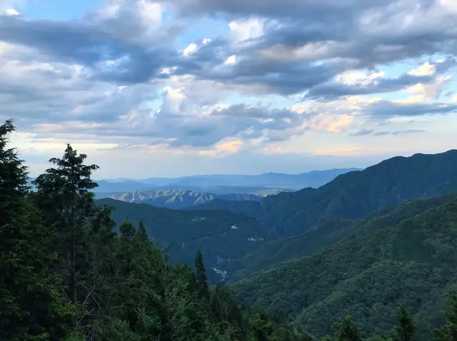 三峰神社 奥宮遥拝殿（見晴台）