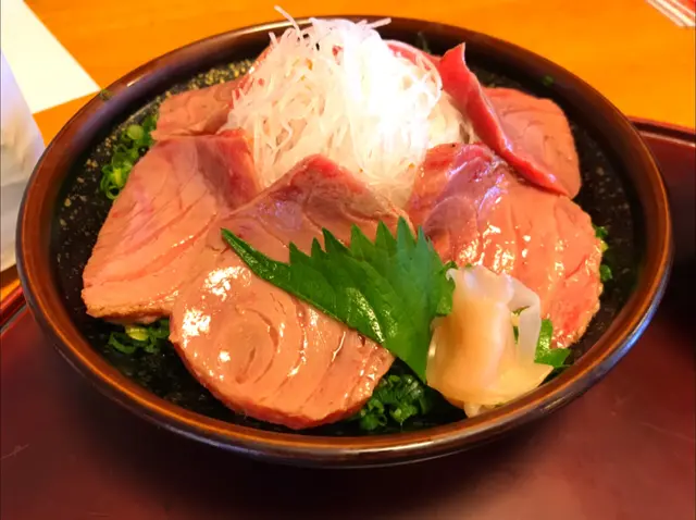 鮪と地魚の和食処　本家鮪屋