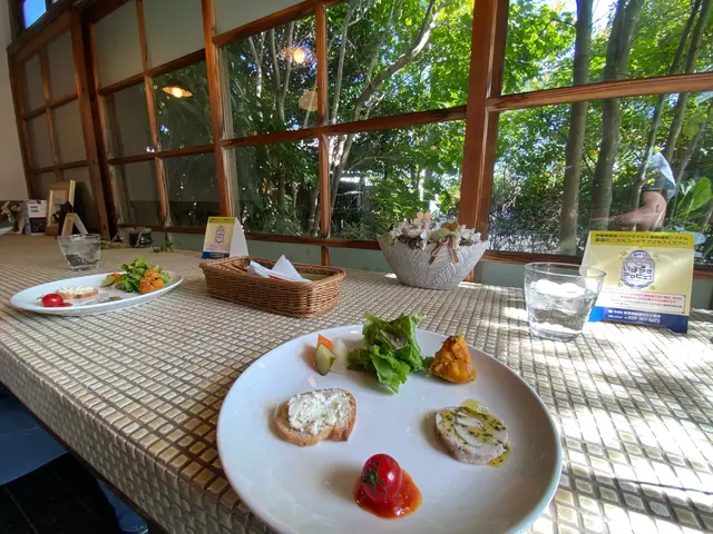 ノラズ・カフェ