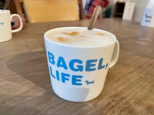 ポコベーグルカフェ 本店