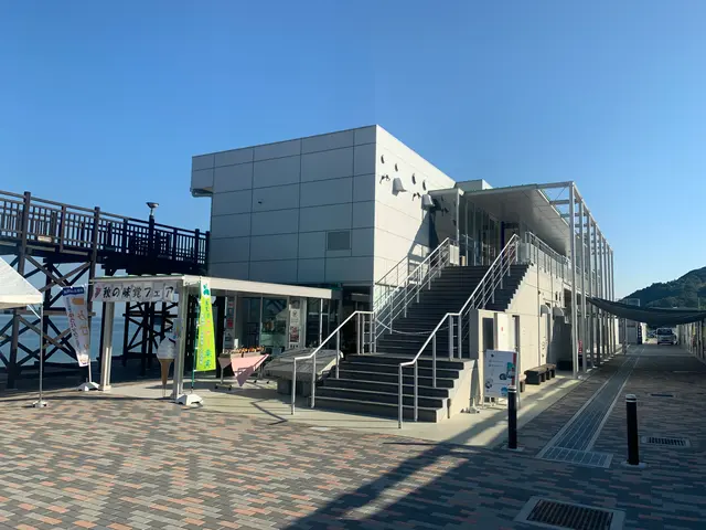 ふたみシーサイド公園「道の駅ふたみ」