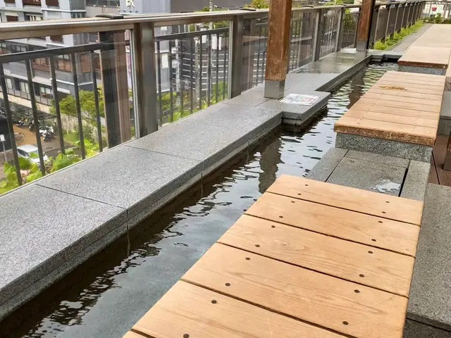 道後温泉 空の散歩道