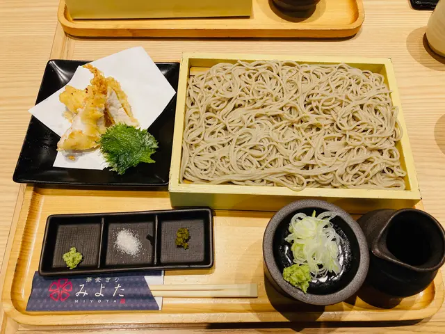 蕎麦きり みよた