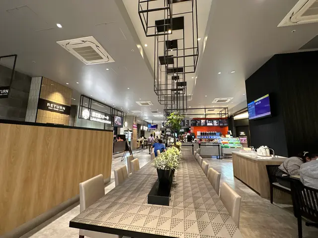 大江戸フードホール（OEDO FOOD HALL）