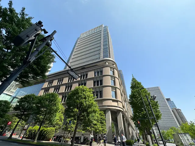 丸ビル（丸の内ビルディング）