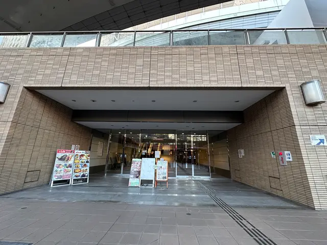 湊町リバープレイス