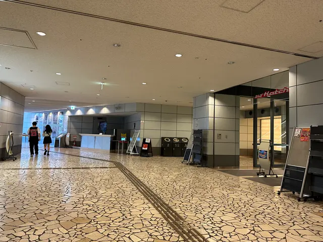 湊町リバープレイス