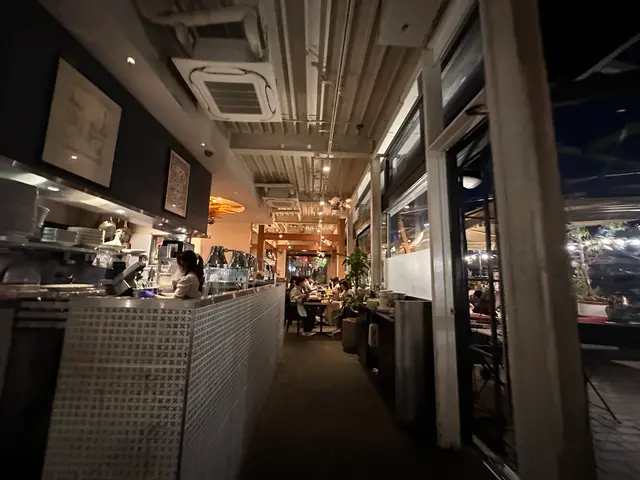 Restaurant & CAFÉ MOULiN（レストラン＆カフェ ムーラン）