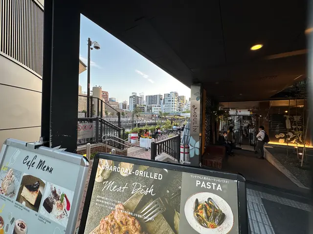 Restaurant & CAFÉ MOULiN（レストラン＆カフェ ムーラン）