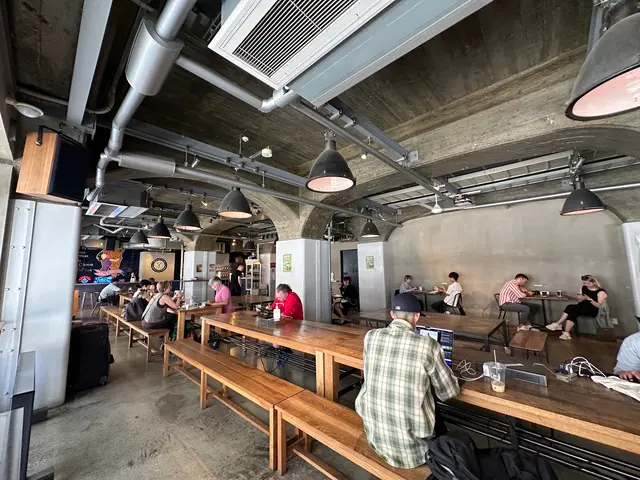 BROOKLYN ROASTING COMPANY NAMBA（ブルックリンロースティングカンパニー なんばEKIKAN店）