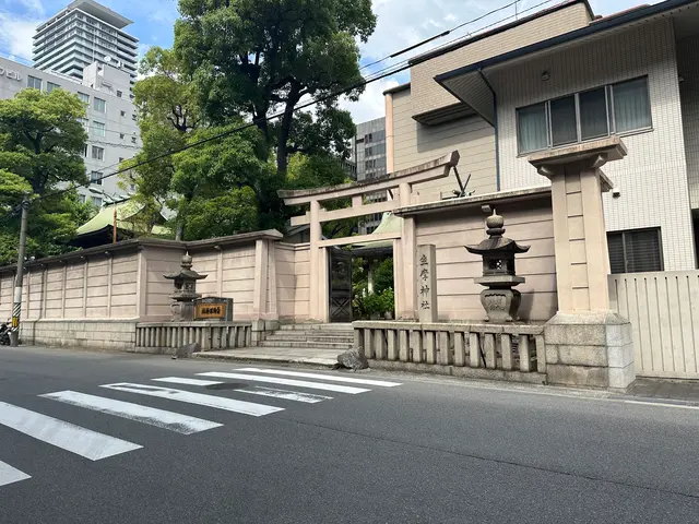 坐摩神社