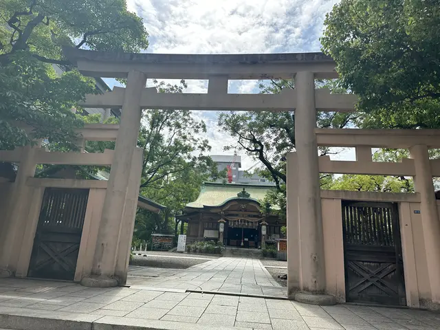 坐摩神社