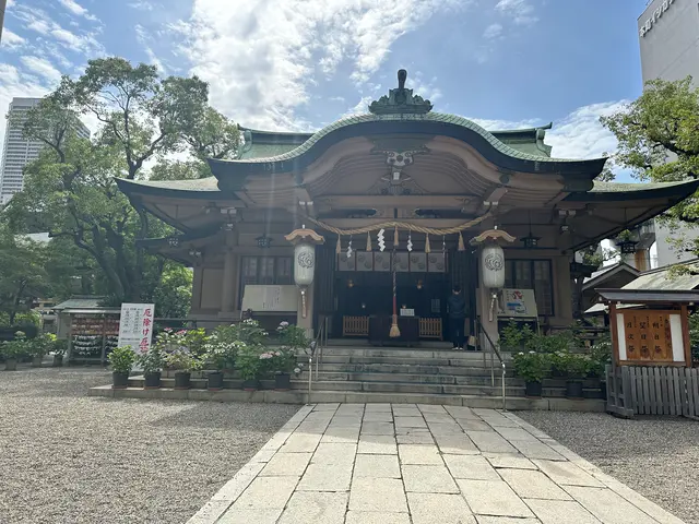 坐摩神社