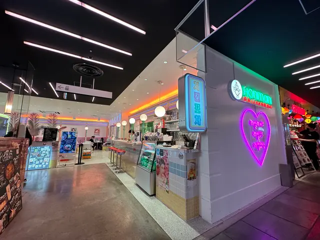 心斎橋ネオン食堂街