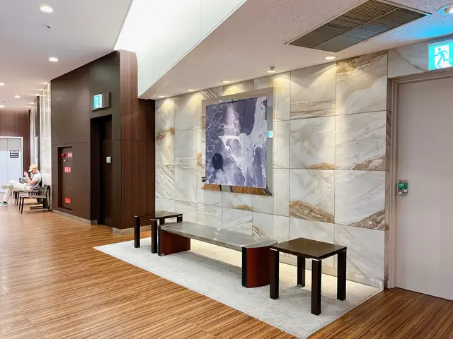 阪急メンズ大阪（HEP NAVIO）