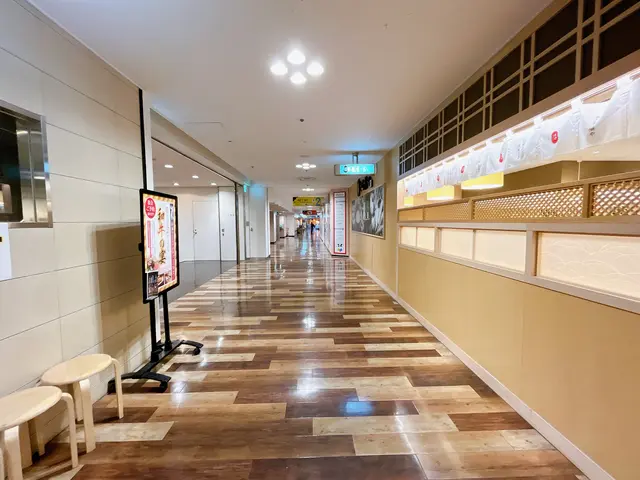 阪急メンズ大阪（HEP NAVIO）