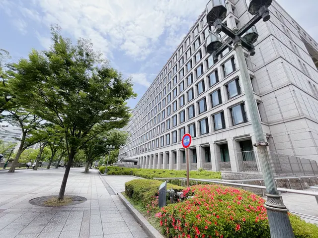 大阪市役所（ 大阪市役所本庁舎）