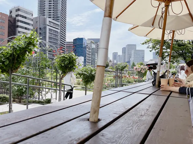 アール・リバーサイドグリル&ビアガーデン（“R” RIVERSIDE GRILL & BEER GARDEN）
