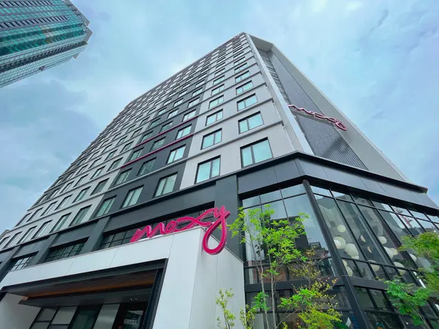 モクシー大阪新梅田（Moxy Osaka Shin Umeda）