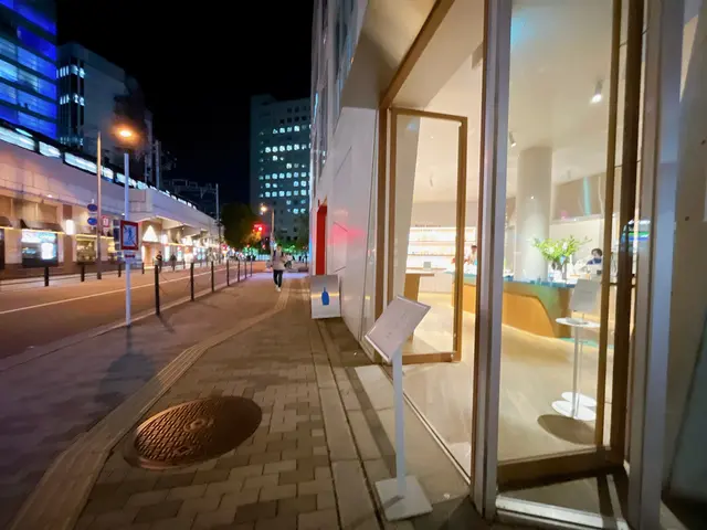 ブルーボトルコーヒー 梅田茶屋町カフェ