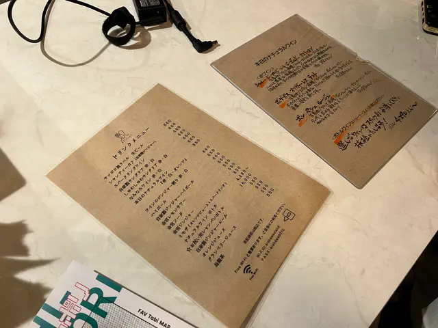 立ち飲みワイン 荒川STAND