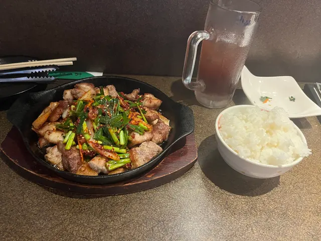 うわさのへそんちゃん