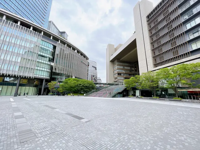 ルクア イーレ（LUCUA 1100）