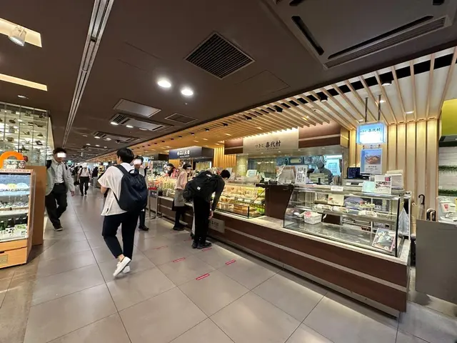 エキュート東京