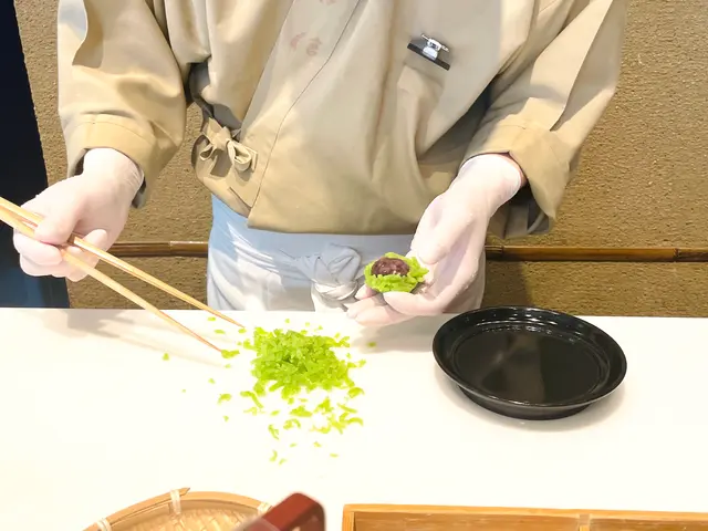 鶴屋吉信 TOKYO MISE