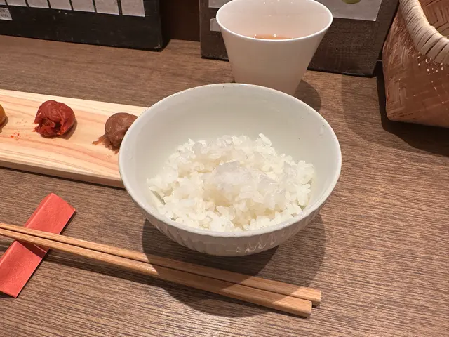 立ち喰い梅干し屋