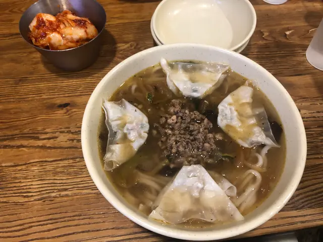 明洞餃子 本店/ミョンドンギョジャ ポンジョム/명동교자 본점