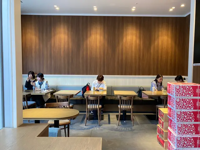 代官山Candy apple広島パルコ店(キャンディーアップル)