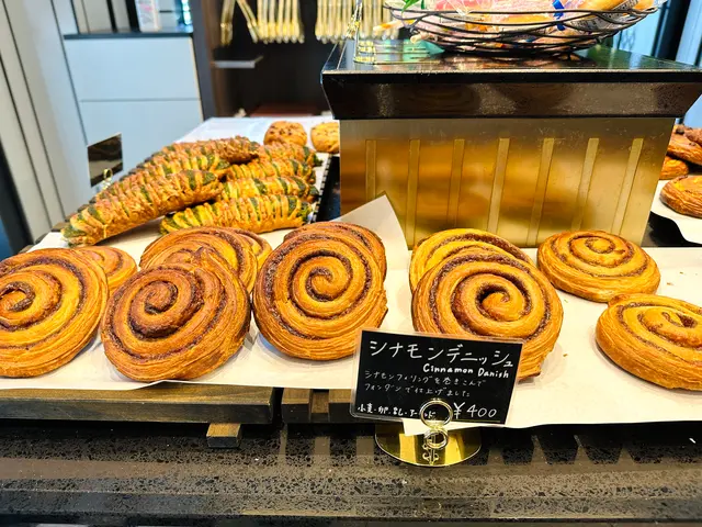 BOULANGERIE LE CINQ（ブーランジェリー ル・サンク）