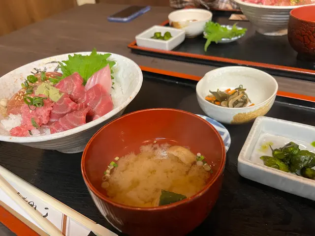有魚亭