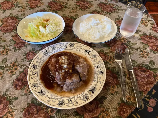 レストラン ツモロ