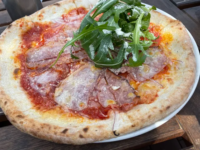 Cafe +8101 (カフェプラスエイトワンオーワン)