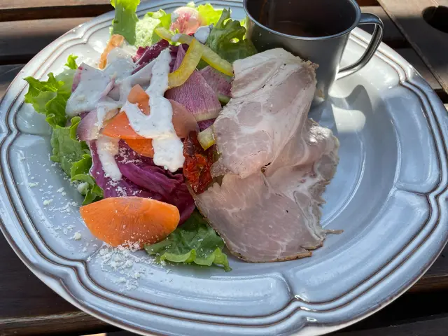 Cafe +8101 (カフェプラスエイトワンオーワン)