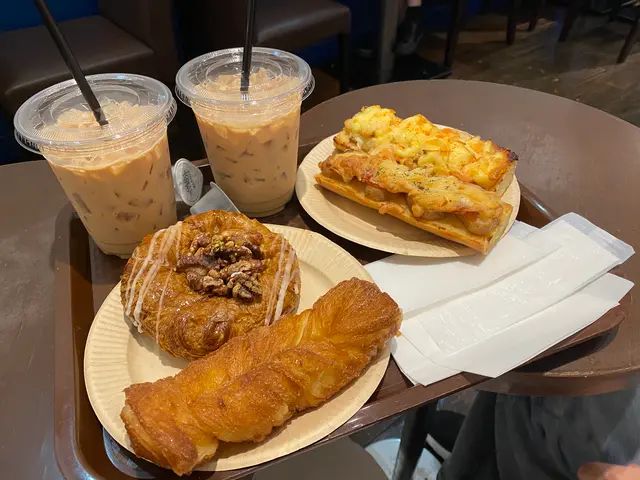 カフェ シェ マディ (CHEZ MADU)