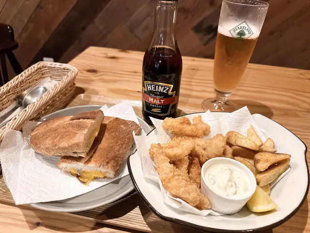 Co-Living & Cafe SANDO