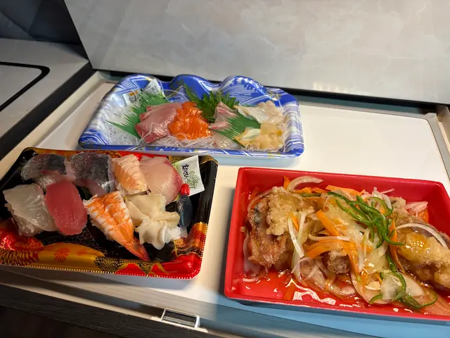 （有）岡田商店