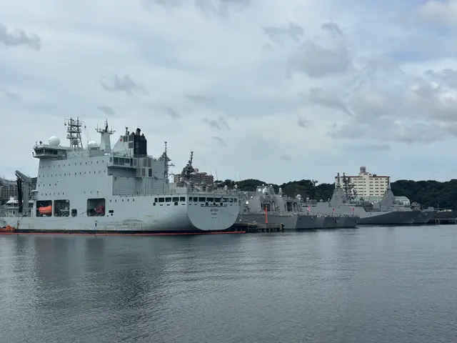 YOKOSUKA軍港めぐり