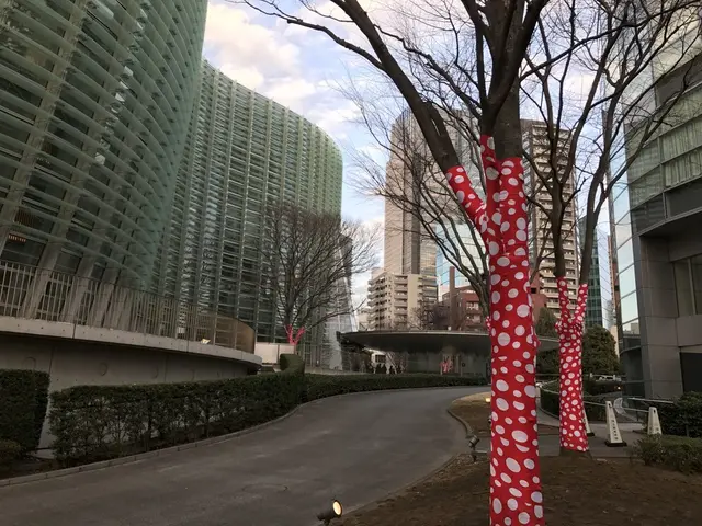 国立新美術館
