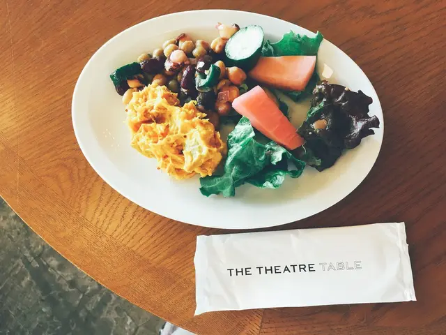 THE THEATRE TABLE（シアターテーブル）